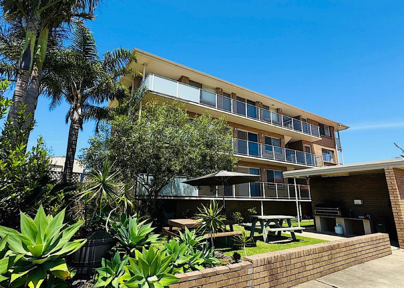 Narooma Palms Holiday Apartments Exterior photo
